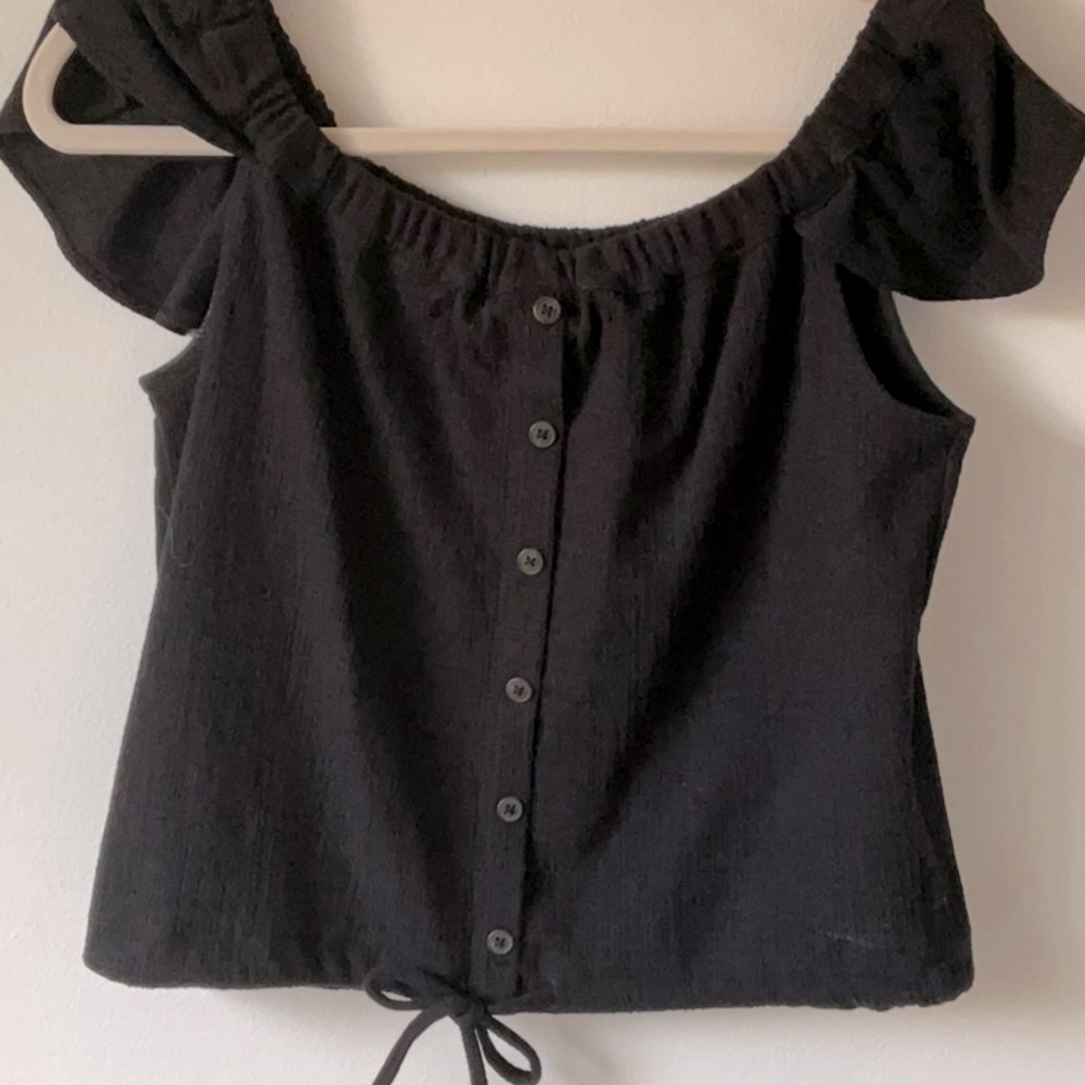 Madewell women’s textured black top